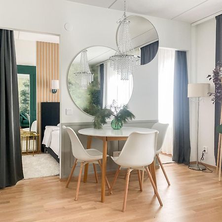 Cozy Apartment Right Next To Metro Station Espoo Exterior foto